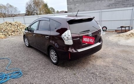 Toyota Prius Alpha I (ZVW40/41), 2013 год, 1 052 000 рублей, 11 фотография