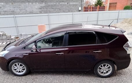 Toyota Prius Alpha I (ZVW40/41), 2013 год, 1 052 000 рублей, 17 фотография