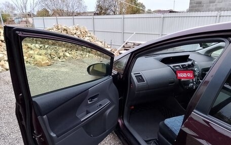 Toyota Prius Alpha I (ZVW40/41), 2013 год, 1 052 000 рублей, 27 фотография