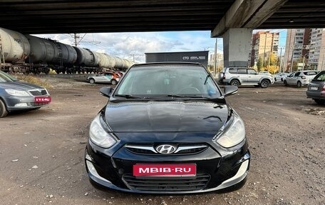 Hyundai Solaris II рестайлинг, 2012 год, 700 000 рублей, 1 фотография