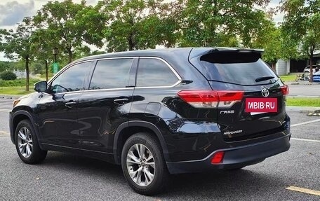 Toyota Highlander III, 2021 год, 2 650 008 рублей, 4 фотография