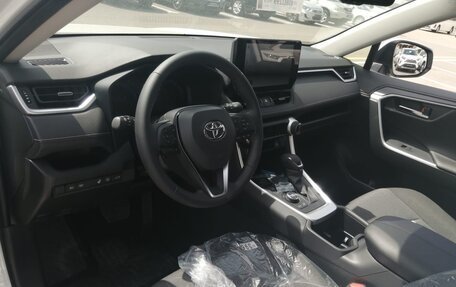 Toyota RAV4, 2025 год, 4 800 000 рублей, 6 фотография