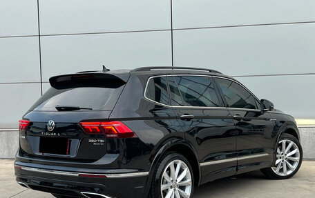 Volkswagen Tiguan II, 2022 год, 3 410 000 рублей, 4 фотография