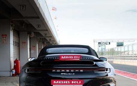 Porsche 911, 2020 год, 26 900 000 рублей, 7 фотография