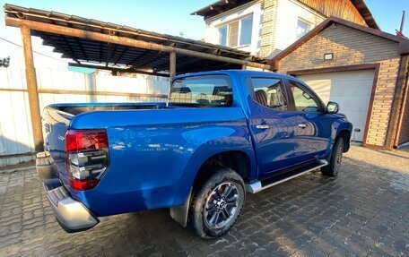 Mitsubishi L200 IV рестайлинг, 2020 год, 3 300 000 рублей, 7 фотография