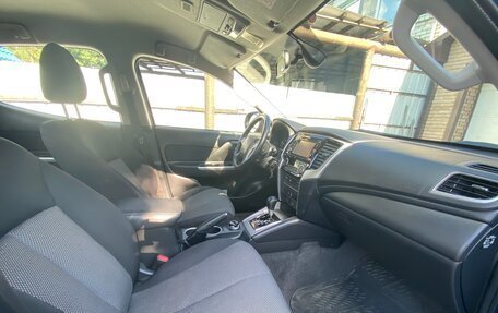 Mitsubishi L200 IV рестайлинг, 2020 год, 3 300 000 рублей, 13 фотография