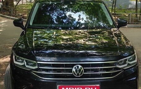 Volkswagen Tiguan II, 2021 год, 3 500 000 рублей, 1 фотография