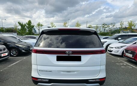 KIA Carnival, 2021 год, 2 950 000 рублей, 5 фотография