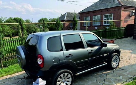 Chevrolet Niva I рестайлинг, 2011 год, 450 000 рублей, 10 фотография