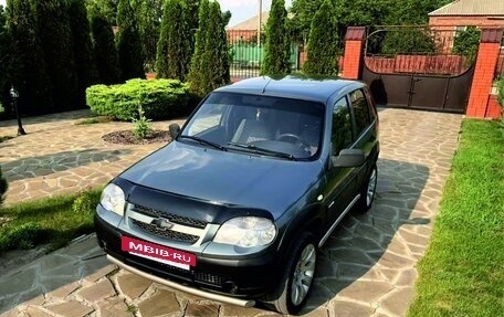 Chevrolet Niva I рестайлинг, 2011 год, 450 000 рублей, 3 фотография