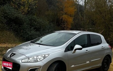 Peugeot 308 II, 2011 год, 504 000 рублей, 3 фотография