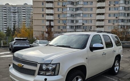 Chevrolet Tahoe III, 2012 год, 2 450 000 рублей, 1 фотография
