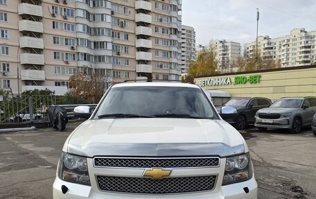 Chevrolet Tahoe III, 2012 год, 2 450 000 рублей, 2 фотография