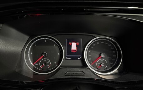 Volkswagen Multivan T6 рестайлинг, 2022 год, 8 700 000 рублей, 6 фотография