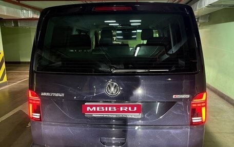 Volkswagen Multivan T6 рестайлинг, 2022 год, 8 700 000 рублей, 4 фотография