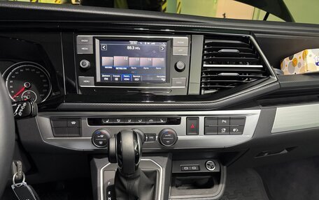 Volkswagen Multivan T6 рестайлинг, 2022 год, 8 700 000 рублей, 7 фотография