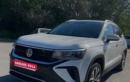 Volkswagen Taos, 2021 год, 2 300 000 рублей, 8 фотография