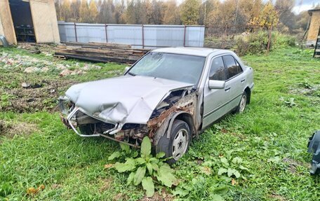 Mercedes-Benz C-Класс, 1995 год, 80 000 рублей, 2 фотография