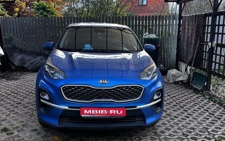 KIA Sportage IV рестайлинг, 2020 год, 3 200 000 рублей, 1 фотография