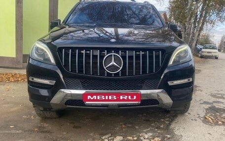 Mercedes-Benz M-Класс, 2012 год, 2 500 000 рублей, 2 фотография