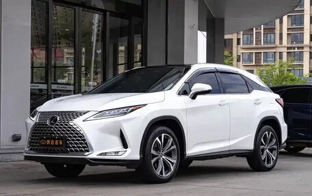 Lexus RX IV рестайлинг, 2021 год, 4 198 000 рублей, 2 фотография