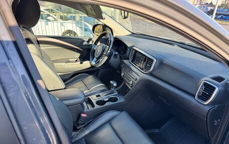 KIA Sportage IV рестайлинг, 2019 год, 2 400 000 рублей, 21 фотография