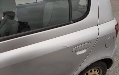 Toyota Yaris I рестайлинг, 2000 год, 175 000 рублей, 5 фотография