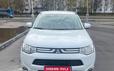 Mitsubishi Outlander III рестайлинг 3, 2014 год, 1 400 000 рублей, 1 фотография