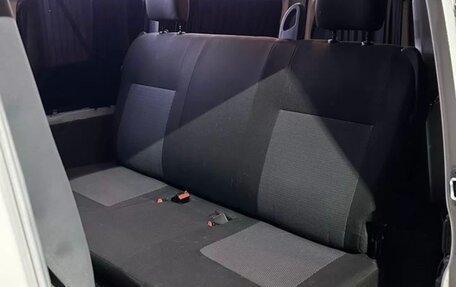 Mazda Bongo IV, 2005 год, 499 000 рублей, 4 фотография