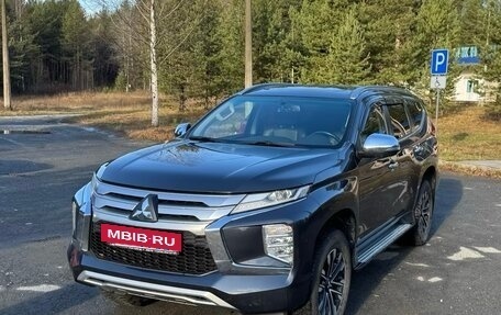 Mitsubishi Montero Sport, 2023 год, 4 990 000 рублей, 5 фотография