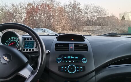 Chevrolet Spark III, 2011 год, 570 000 рублей, 6 фотография