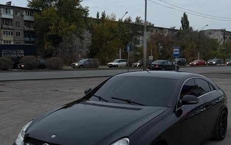 Mercedes-Benz CLS, 2005 год, 990 000 рублей, 2 фотография