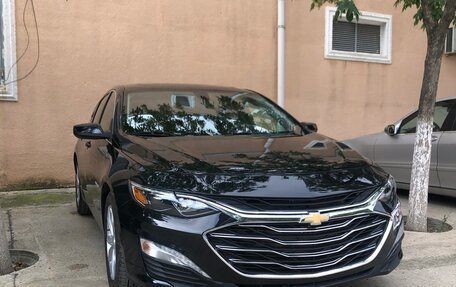 Chevrolet Malibu IX, 2019 год, 1 700 000 рублей, 3 фотография