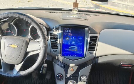 Chevrolet Cruze II, 2011 год, 715 000 рублей, 9 фотография