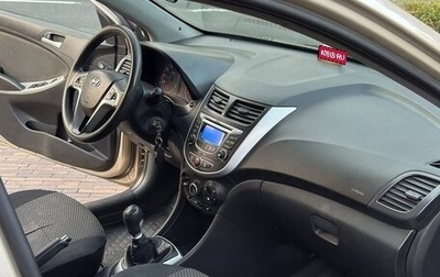 Hyundai Solaris II рестайлинг, 2011 год, 600 000 рублей, 1 фотография