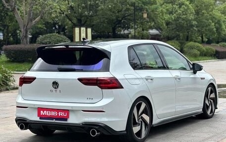 Volkswagen Golf GTI, 2021 год, 2 410 000 рублей, 9 фотография