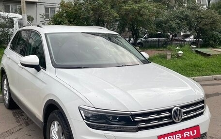 Volkswagen Tiguan II, 2018 год, 3 030 000 рублей, 1 фотография
