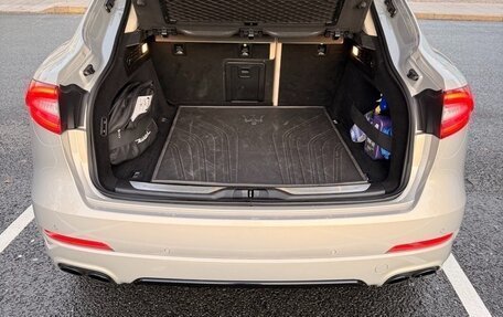 Maserati Levante I, 2018 год, 7 999 000 рублей, 11 фотография