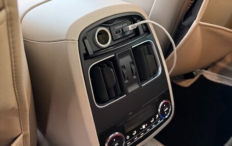 Maserati Levante I, 2018 год, 7 999 000 рублей, 36 фотография