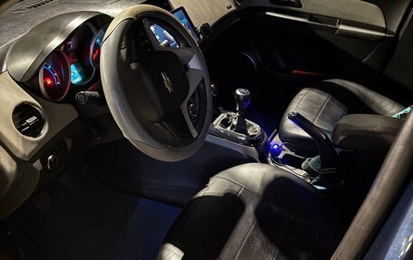 Chevrolet Cruze II, 2011 год, 600 000 рублей, 8 фотография