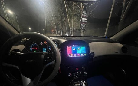 Chevrolet Cruze II, 2011 год, 600 000 рублей, 6 фотография