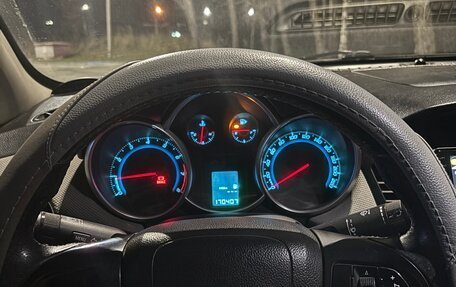 Chevrolet Cruze II, 2011 год, 600 000 рублей, 7 фотография