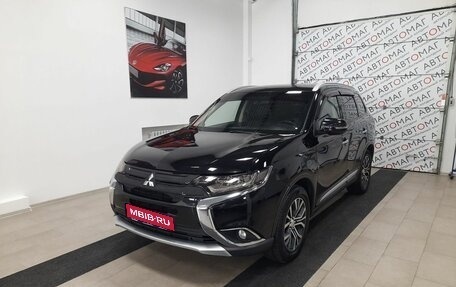 Mitsubishi Outlander III рестайлинг 3, 2015 год, 1 596 000 рублей, 1 фотография
