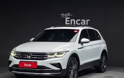 Volkswagen Tiguan II, 2022 год, 3 400 000 рублей, 1 фотография