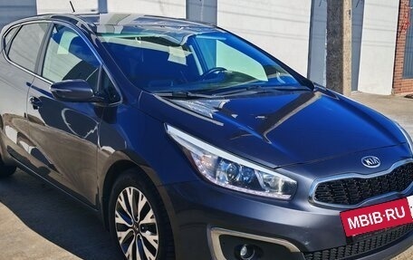 KIA cee'd III, 2016 год, 1 370 000 рублей, 2 фотография