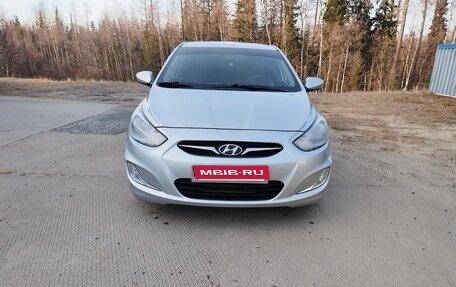 Hyundai Solaris II рестайлинг, 2013 год, 1 000 000 рублей, 1 фотография