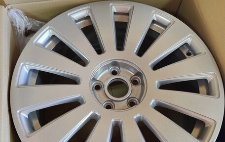 Volkswagen Phaeton I рестайлинг, 2012 год, 1 600 000 рублей, 24 фотография