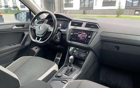Volkswagen Tiguan II, 2019 год, 2 570 000 рублей, 11 фотография