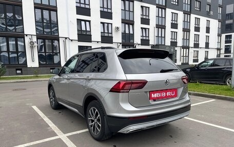 Volkswagen Tiguan II, 2019 год, 2 570 000 рублей, 4 фотография