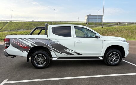 Mitsubishi L200 IV рестайлинг, 2022 год, 3 250 000 рублей, 2 фотография
